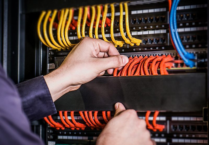 Macatawa Technologies technician